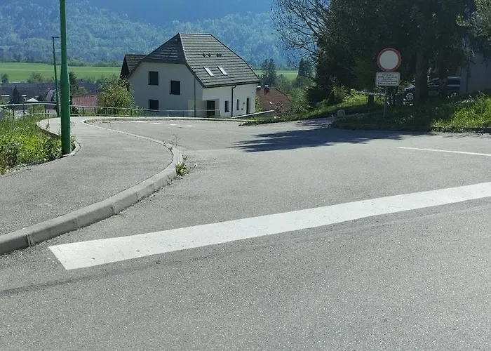 Kaninska Vas * בובק