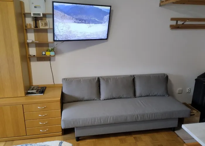 Kaninska Vas בובק